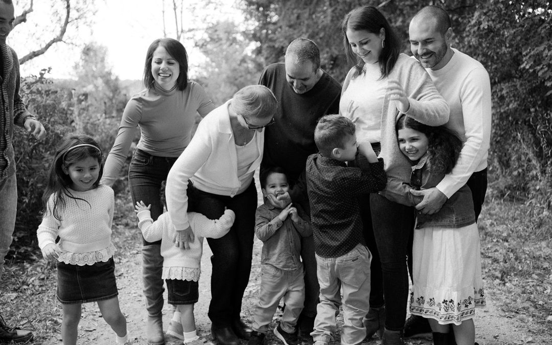 Alessandra’s Family Photo Shoot at Bronte Creek Provincial Park