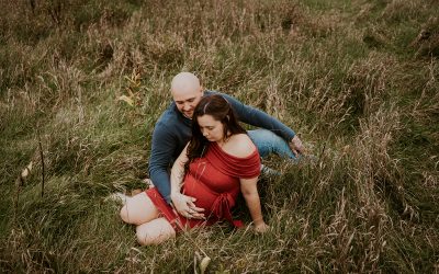 Alex + Austin’s Maternity Photoshoot at Scotsdale Farm